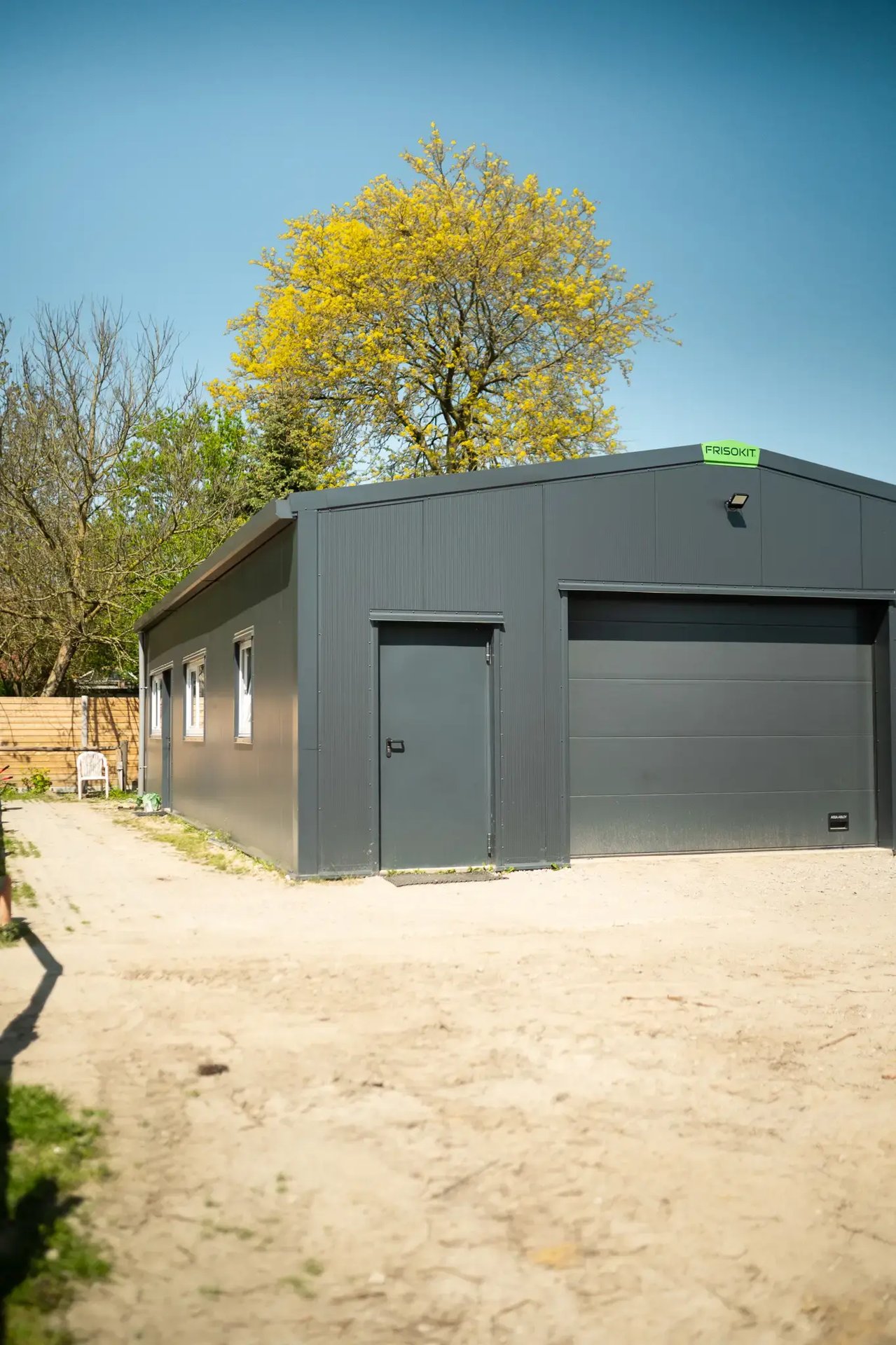 Frisokit-zelfbouwloods-DIY-steel-building-bâtiment-à-monter-soi-même_1