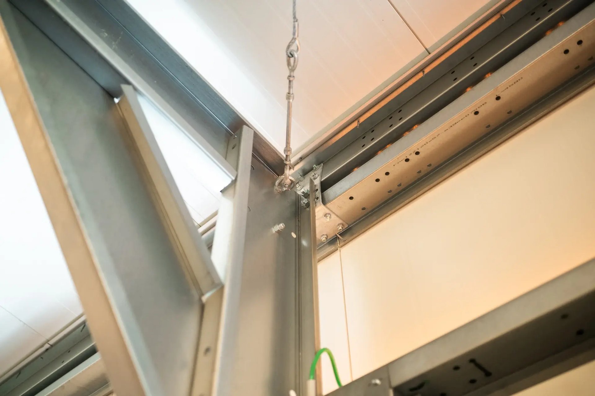 Frisokit-zelfbouwloods-DIY-steel-building-bâtiment-à-monter-soi-même_11