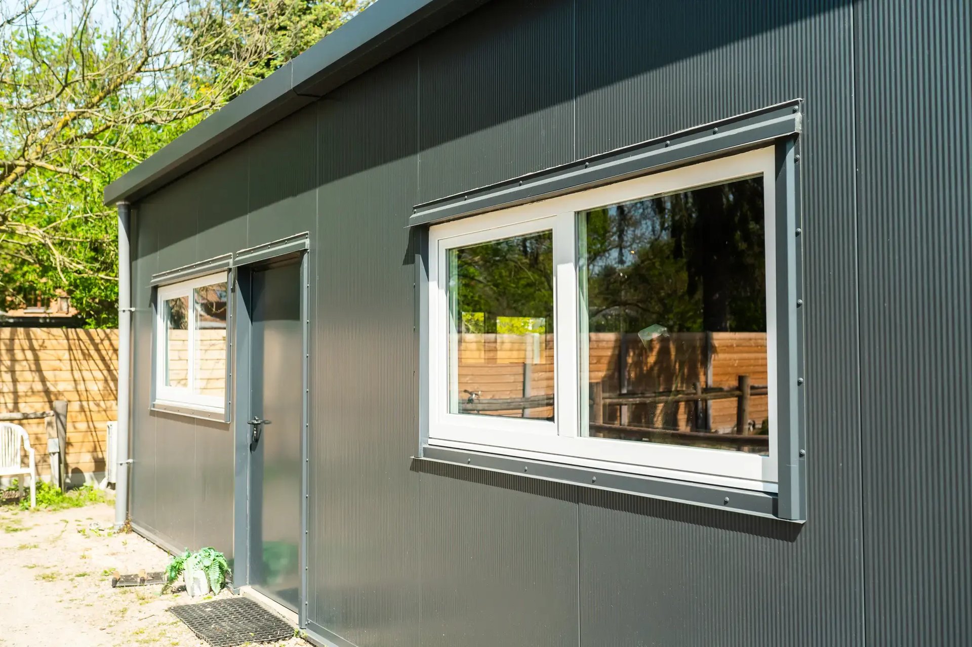 Frisokit-zelfbouwloods-DIY-steel-building-bâtiment-à-monter-soi-même_7